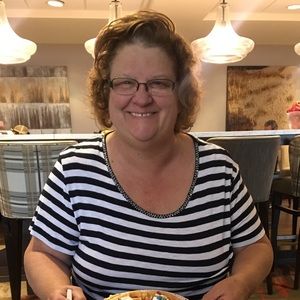 Meet your Posher, Sandra